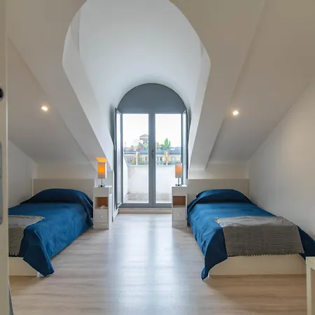 La Casa Sui Tetti, Airco, Centro, Parcheggio 100 M